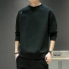 The warm German fleece hoodie for men is loose, fashionable and versatile. It features a round-neck base layer and a fleece hoodie for men, a new autumn and winter style details Picture